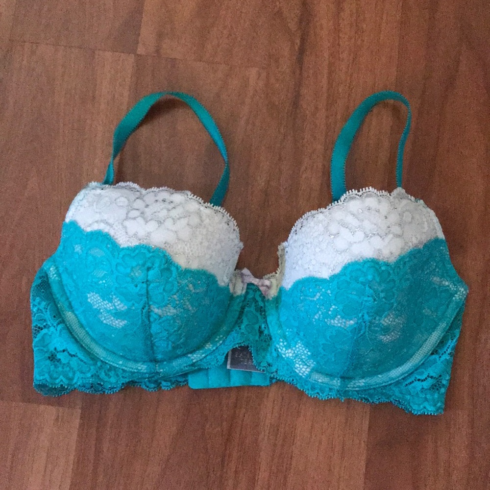 VS dream angel unlined Demi bra